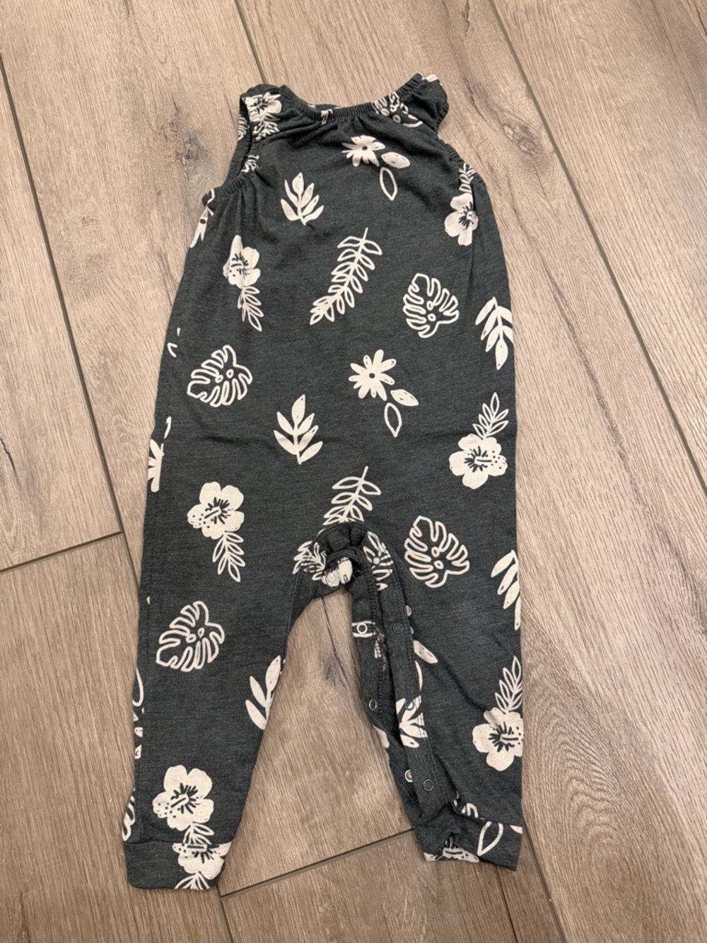 MIX & MATCH Kids' Clothes - 10 for $20